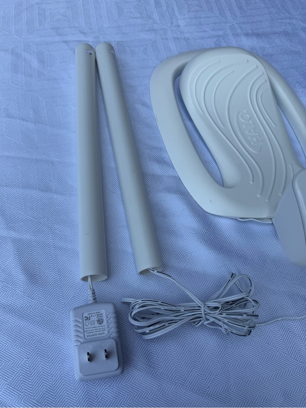 HALO SNOOZYPod Baby Bedtime Soother Projector, Vibration and Soothing Sound - Picture 3 of 10